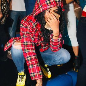 Meet your Posher, Nay